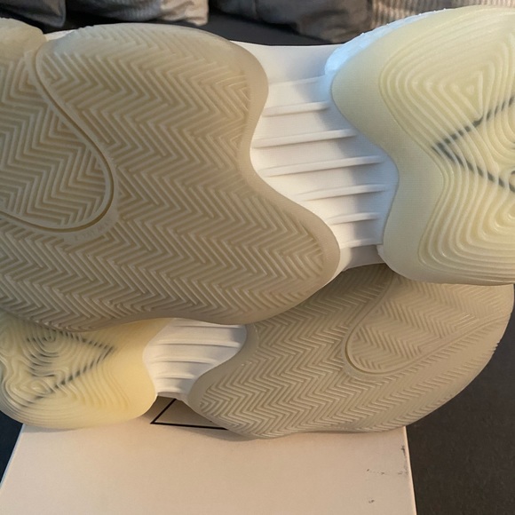 Adidas X Pharrell Williams sneakers - Picture 4 of 4